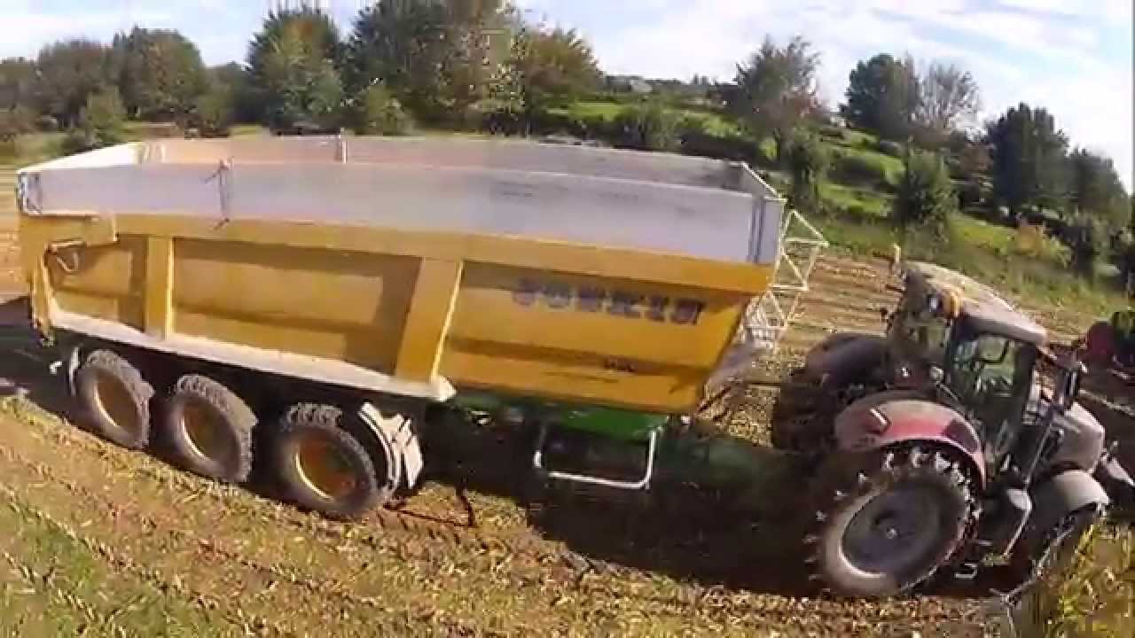 Ensilage 2015 en 12 rangs au GAEC des herbages. (Avesnois)