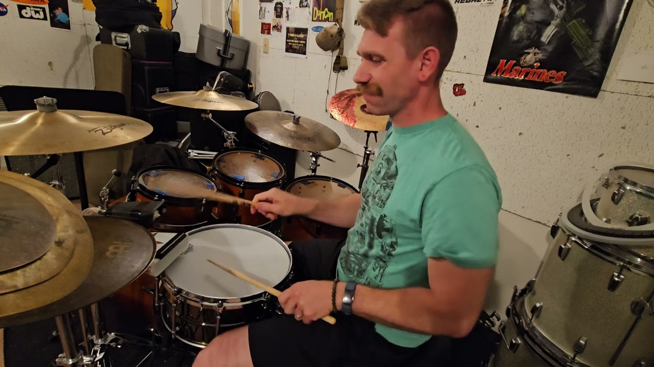 Pork Pie BOB snare (Tuned by legend drummer Art Mendoza)