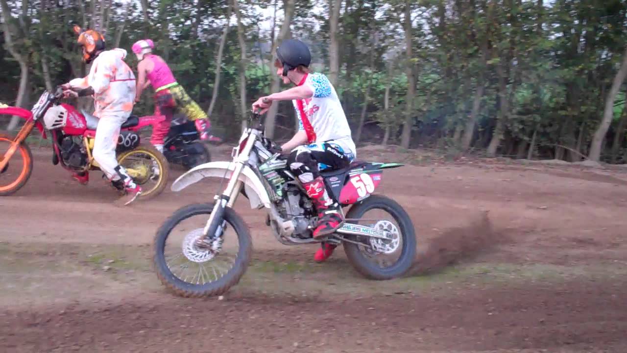 Goonriding: Idiots in Motorcross - www.oliepeil.nl