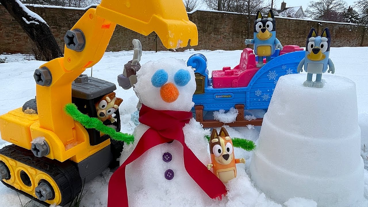 Bluey and Bingo Snow Play Fun Day Snow Castles