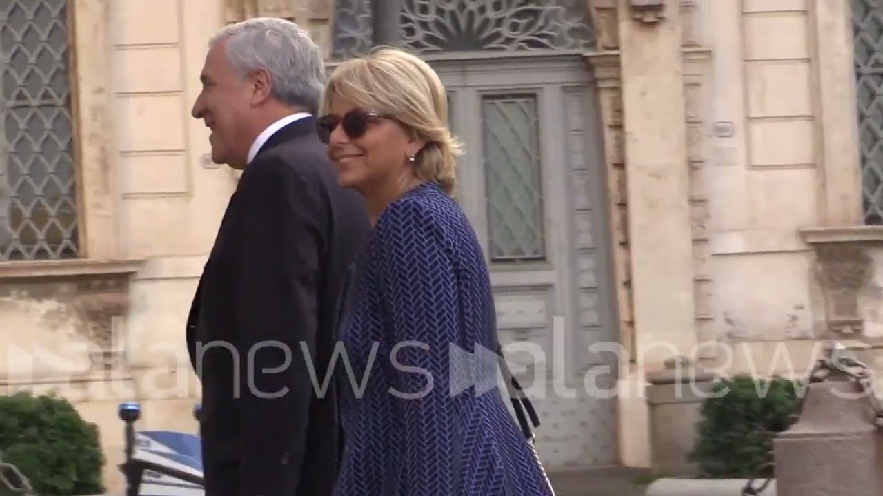 Governo, Giorgia Meloni e i ministri del suo governo arrivano al Quirinale per il giuramento