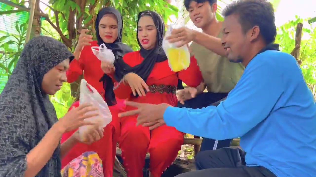 มีลูกหลายคน anok ramai