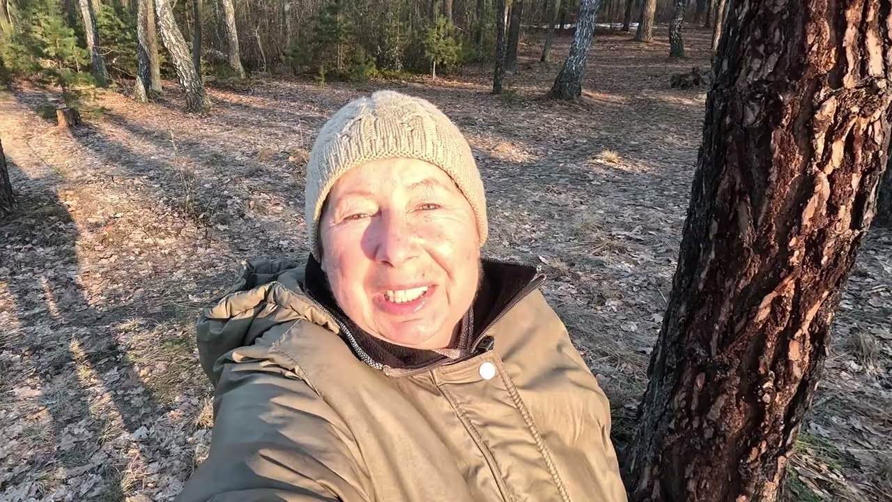 Перші весняні гриби та їстивна зелень. Інші гриби діждали мене крізь сніги та морози.
