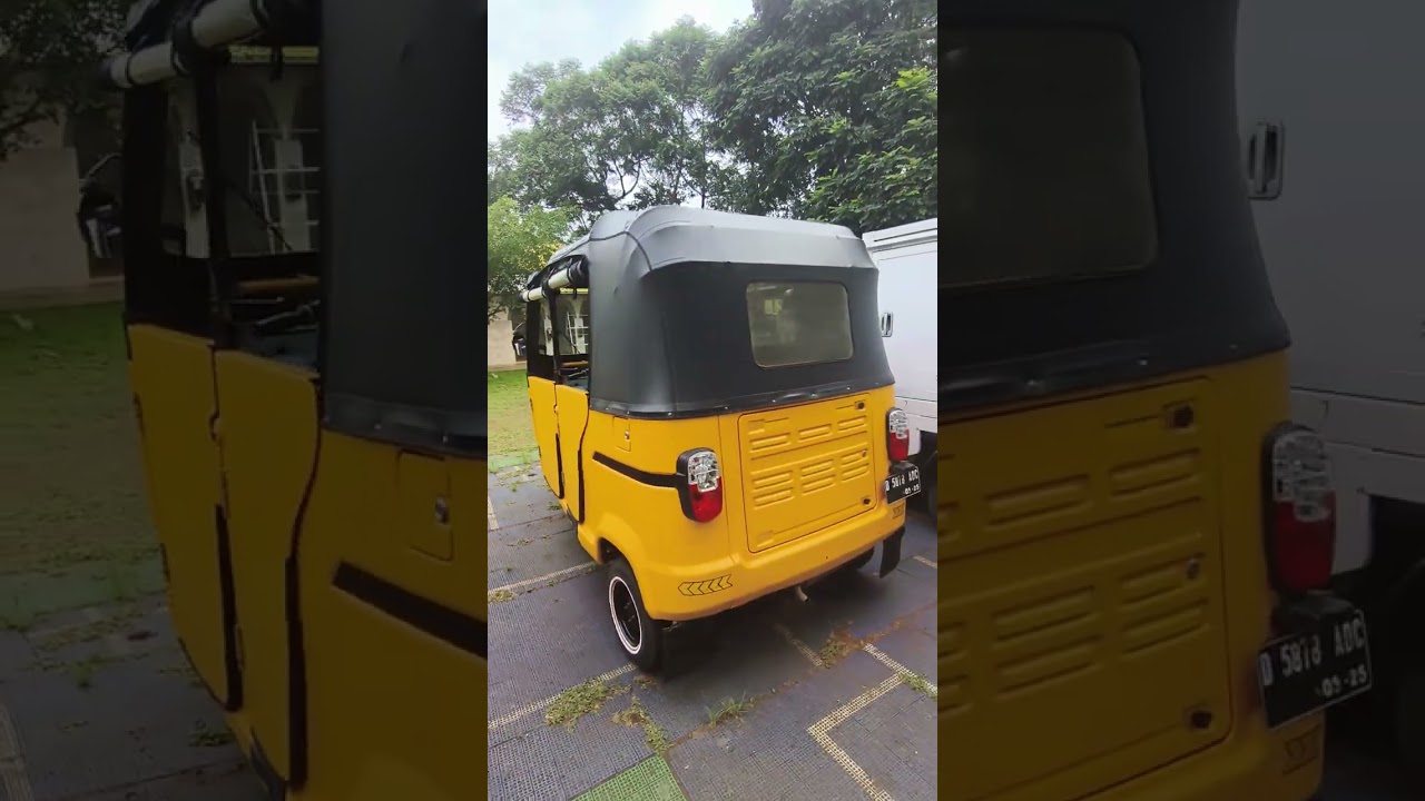 Di kampung jeep Ada mobil UNYU 2 mau  di jual 😁👍