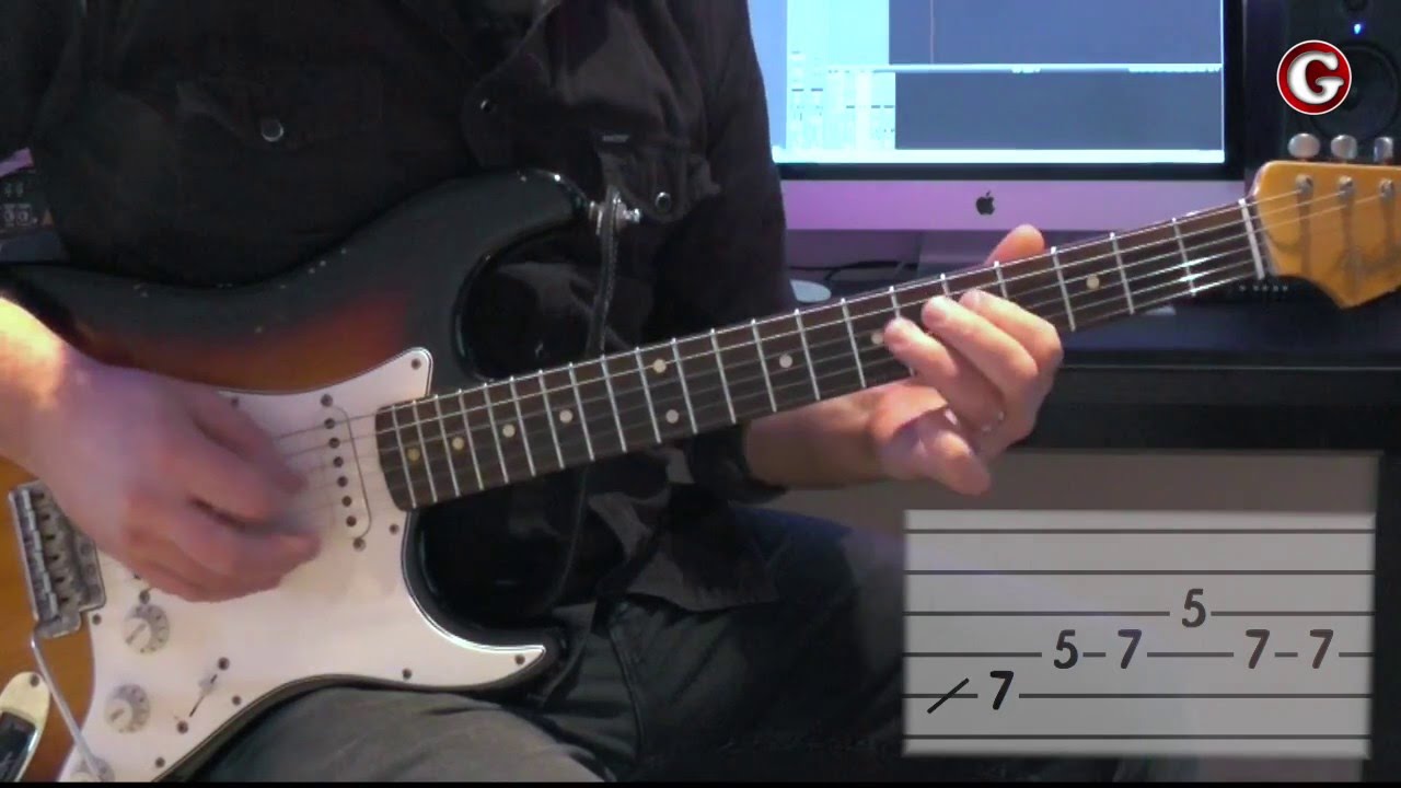 Example 2 - Easy guitar licks - A minor pentatonic lick  - Guitar Couch Lessons