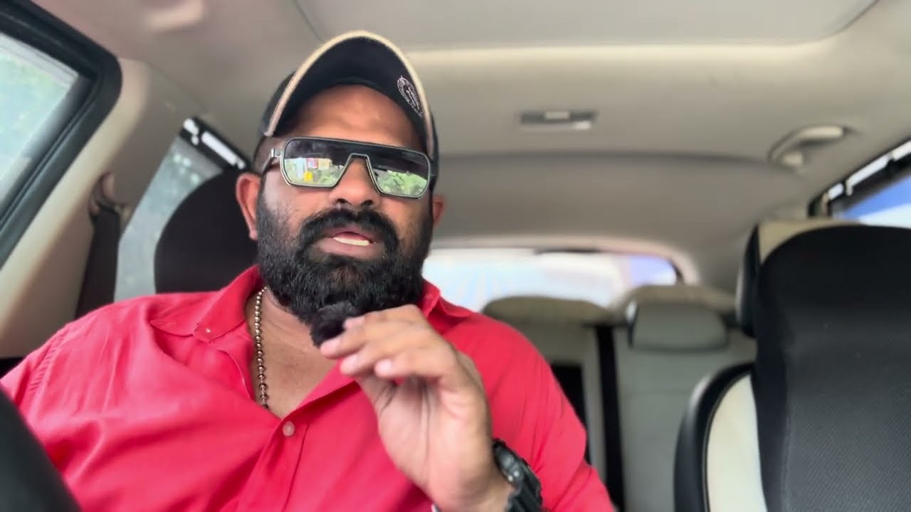 ഇതൊക്കെ കാണിച്ചോ🤯❓ കാമഭ്രാന്തൻ 🤬Director Ranjith Actress Issue