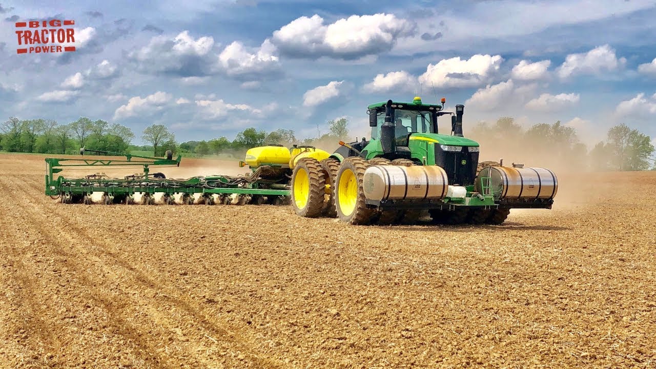 1,000 Gallon Chem Farm Tanks & John Deere 9370R 4wd Tractor Planting Corn