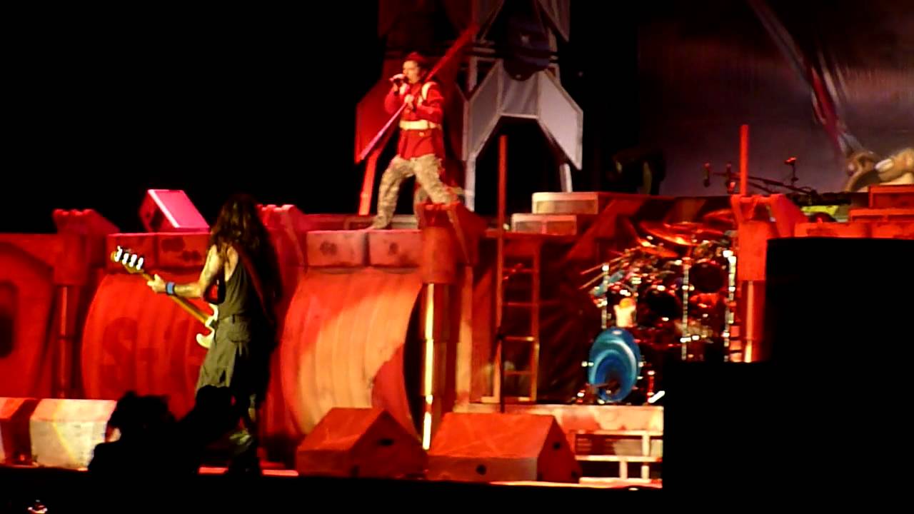 Iron Maiden - The Trooper(Live @ Malakasa,Greece,Sonisphere Festival 2011) HD Video