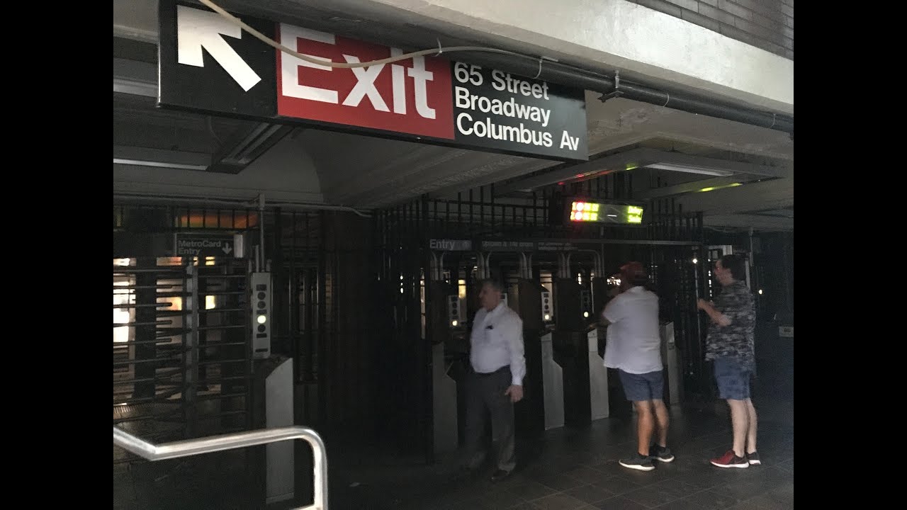 Massive Power Outage in Midtown - Subway System Dark and Times Square Without Power