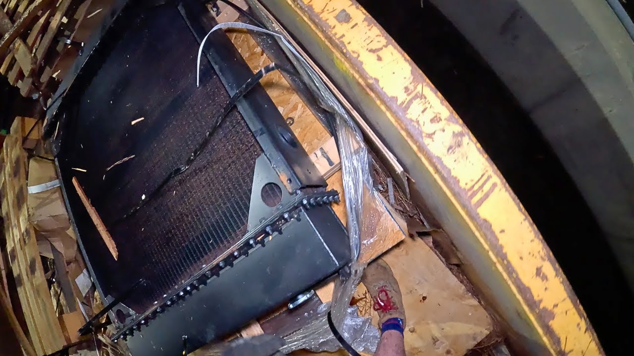 Dumpster Diving "I Used To Blast Rocks!"