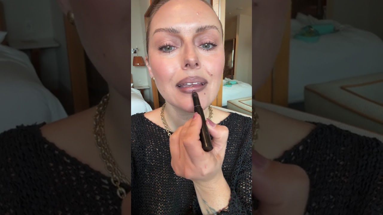 Пухлые губы без филлера @kjh.brand CARVE и мягкий ягодный 