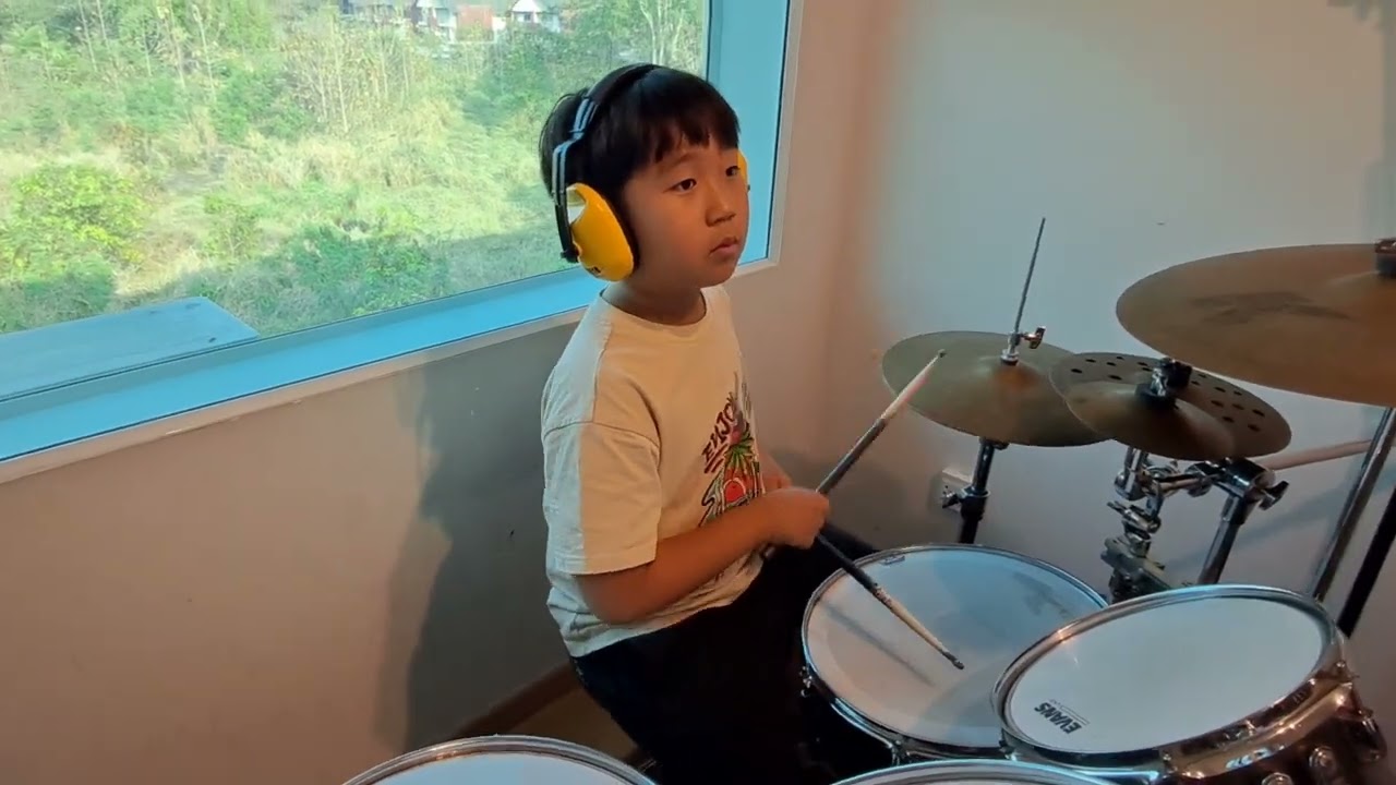 Car wash by Jason Gao on drums 🥁 