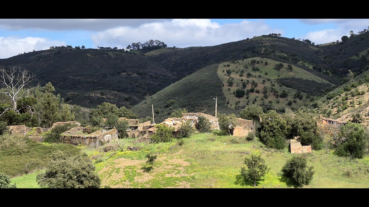 VTT au Portugal : Algarve, boucle de São Bras de Alportel, Parises, passages à gué de rivières.