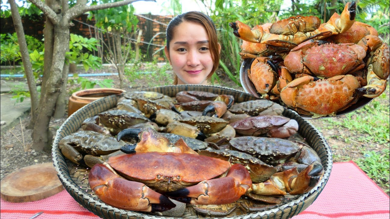 Cooking With Sros: Cooking Devon Crab With Coconut Juice Recipe