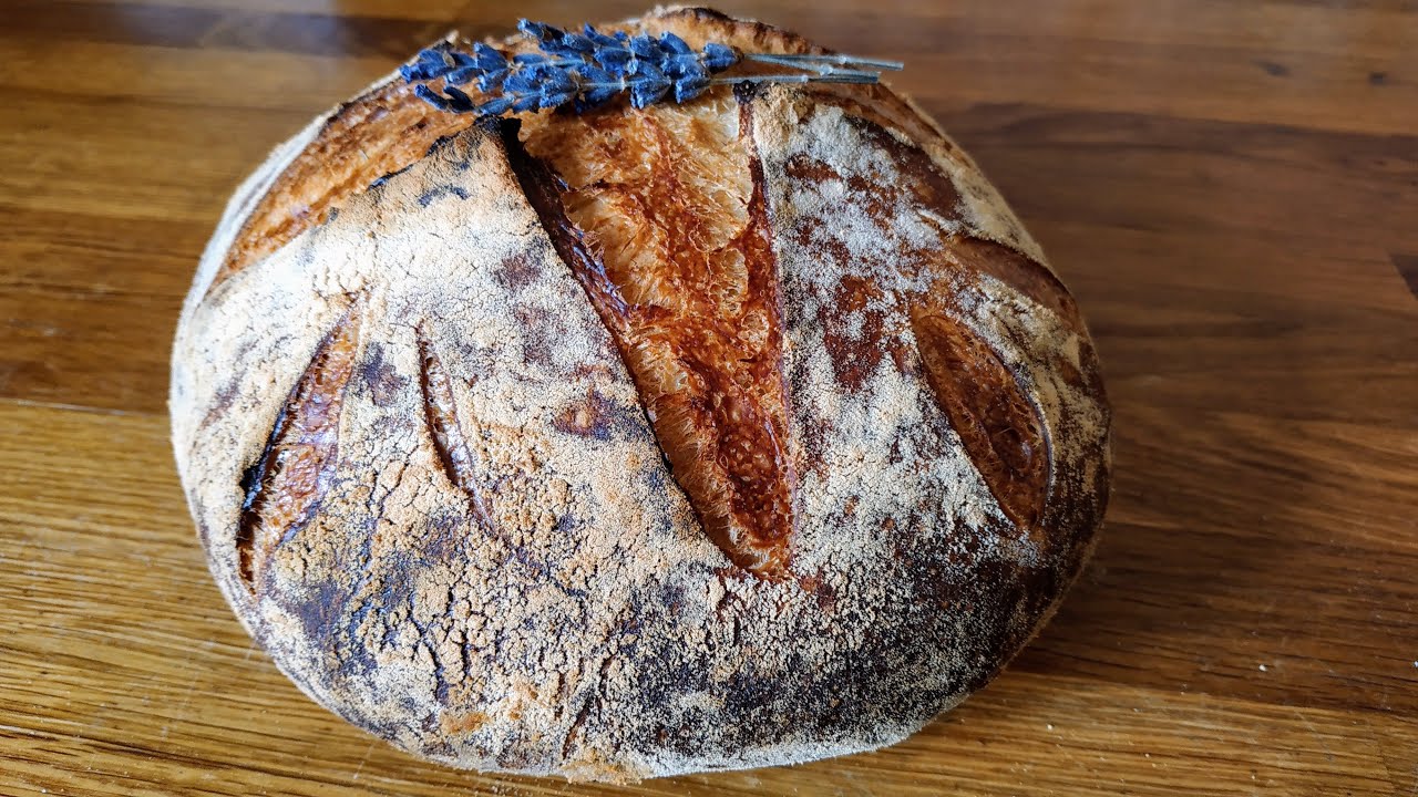 Como hacer un Pan de pueblo en casa con harina comun y el truco para hornearlo. 2 Panes