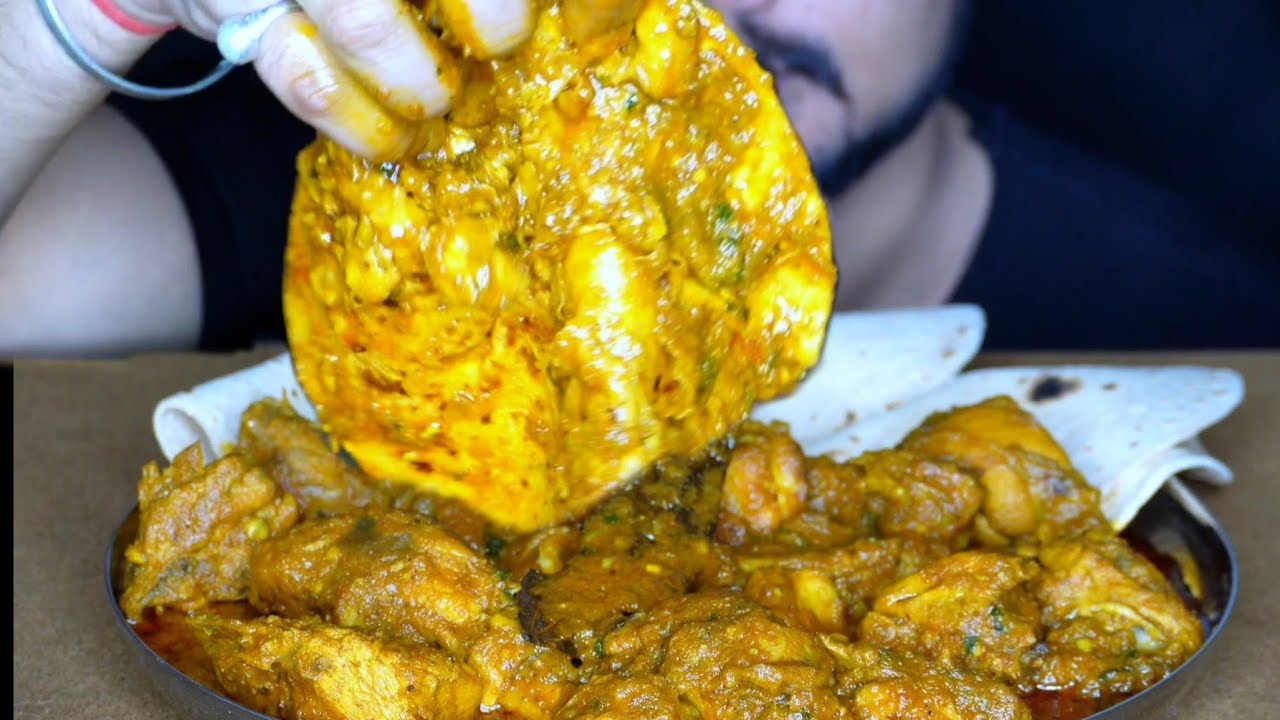 spicy chicken curry | roti | eating show #asmr #eating