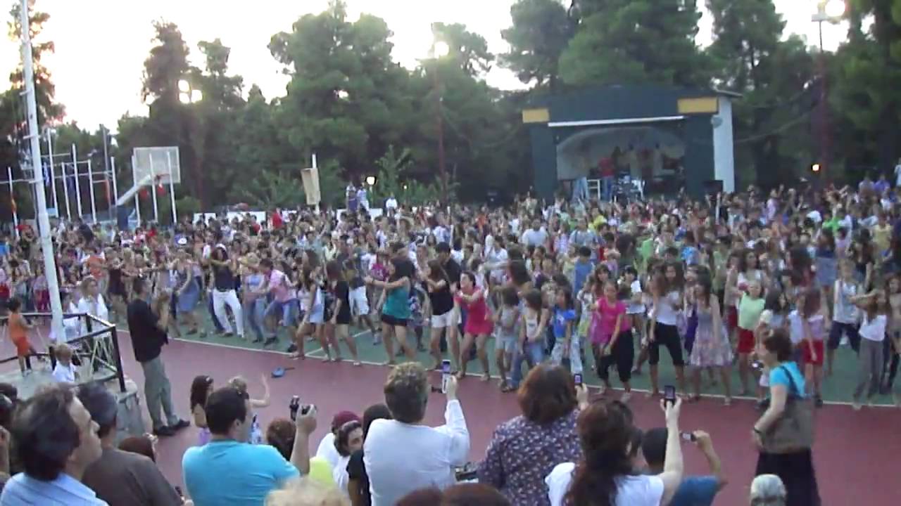 tunac-typet a'periodos 2010