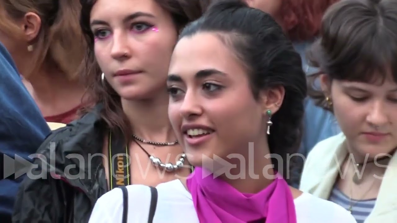 Roma, Non una di Meno in piazza per difendere aborto 'libero, sicuro e gratuito'