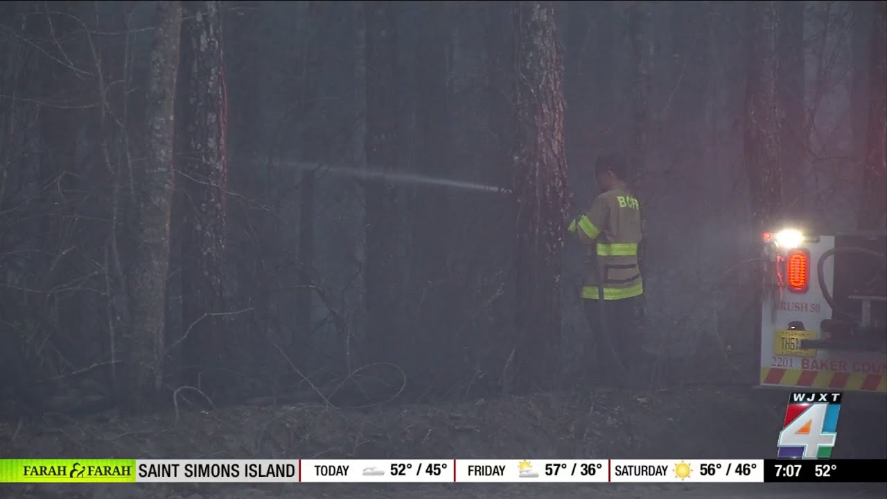Baker County brush fire shuts down lanes on I-10 amid smoky conditions