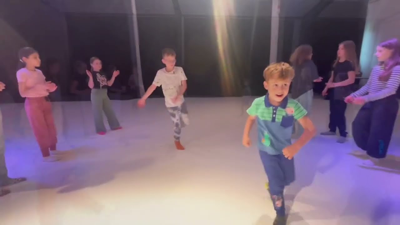 JUGEND URBAN TANZPROJEKT &bdquo;This is my heartbeat - this is my rhythm&rdquo;