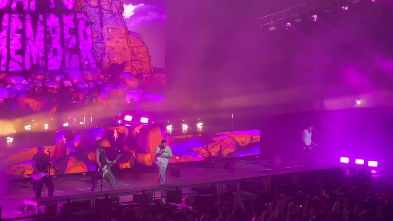 A Day To Remember - Better Off This Way - Live In Pittsburgh