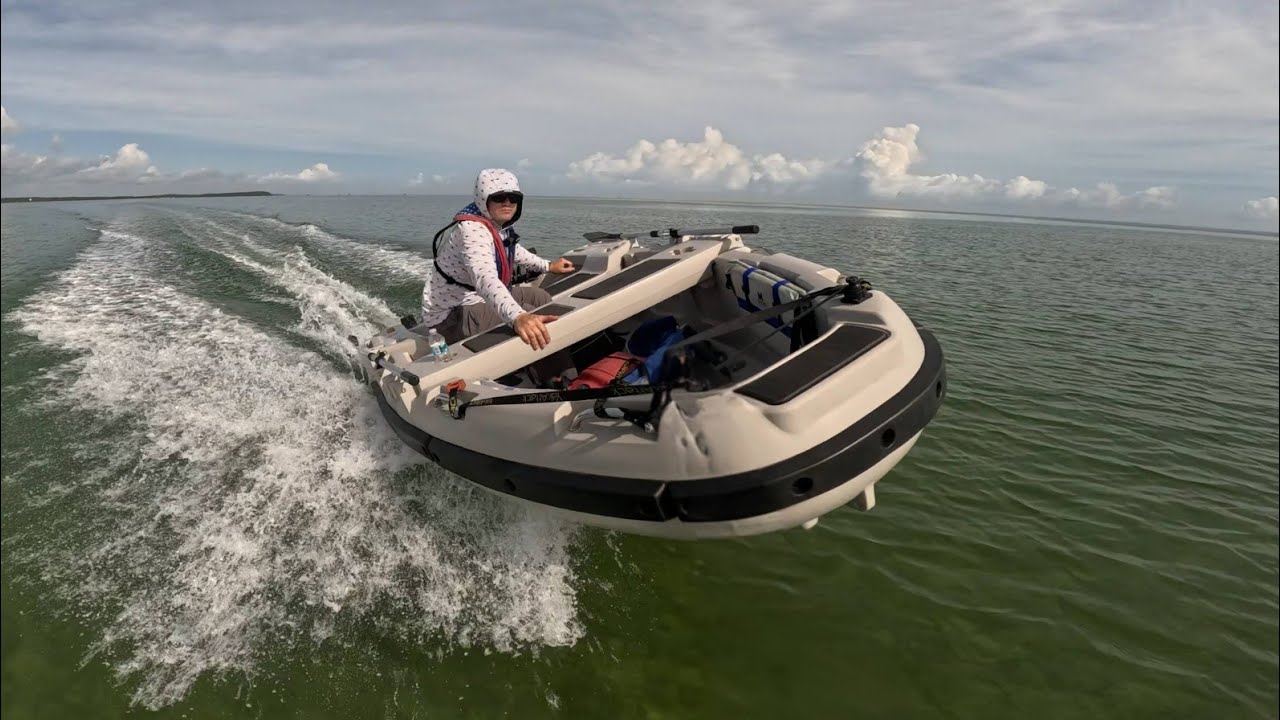 Testing Mantus Marine 104 with Hydrofoil on Tohatsu 20 HP Outboard with Electric Start