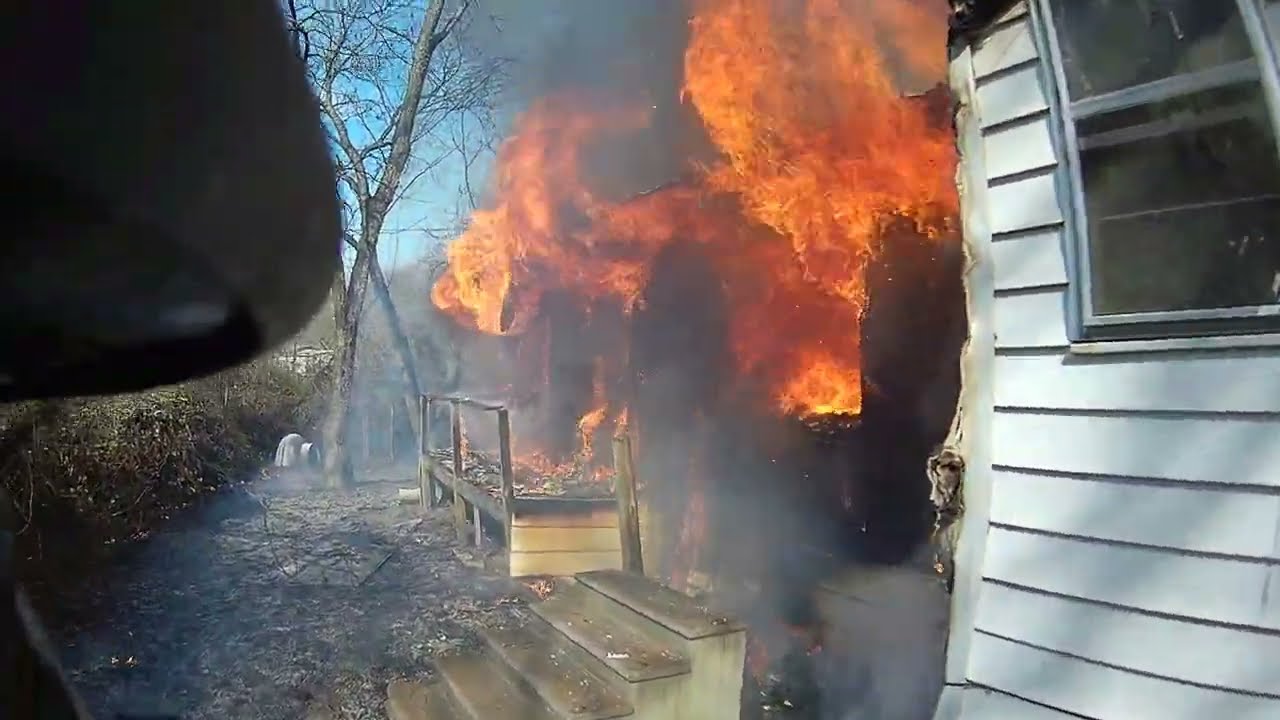 STRUCTURE FIRE LONE OAK TX FULLY INVOLVED FIRECAM TAWAKONI, SOUTH HUNT CO AND LONE OAK HOSTING