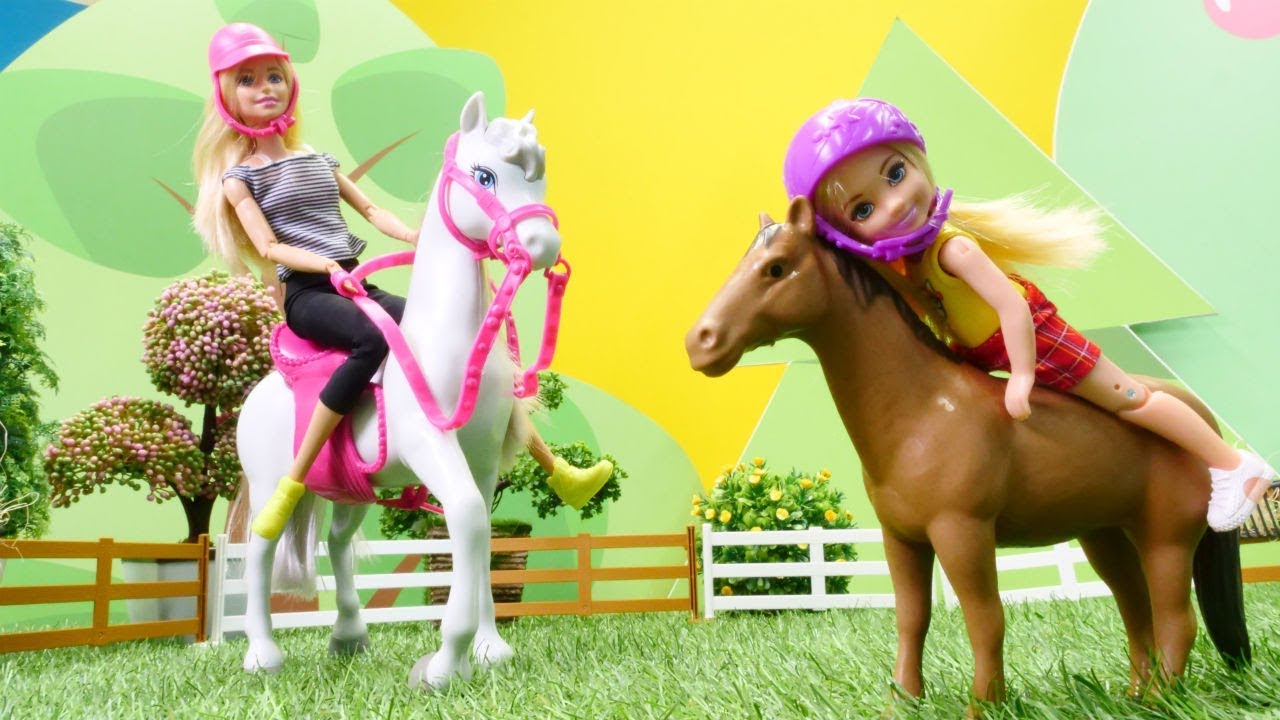 Barbie ve Chelsea at çiftliğine gidiyor! Çocuk videosu