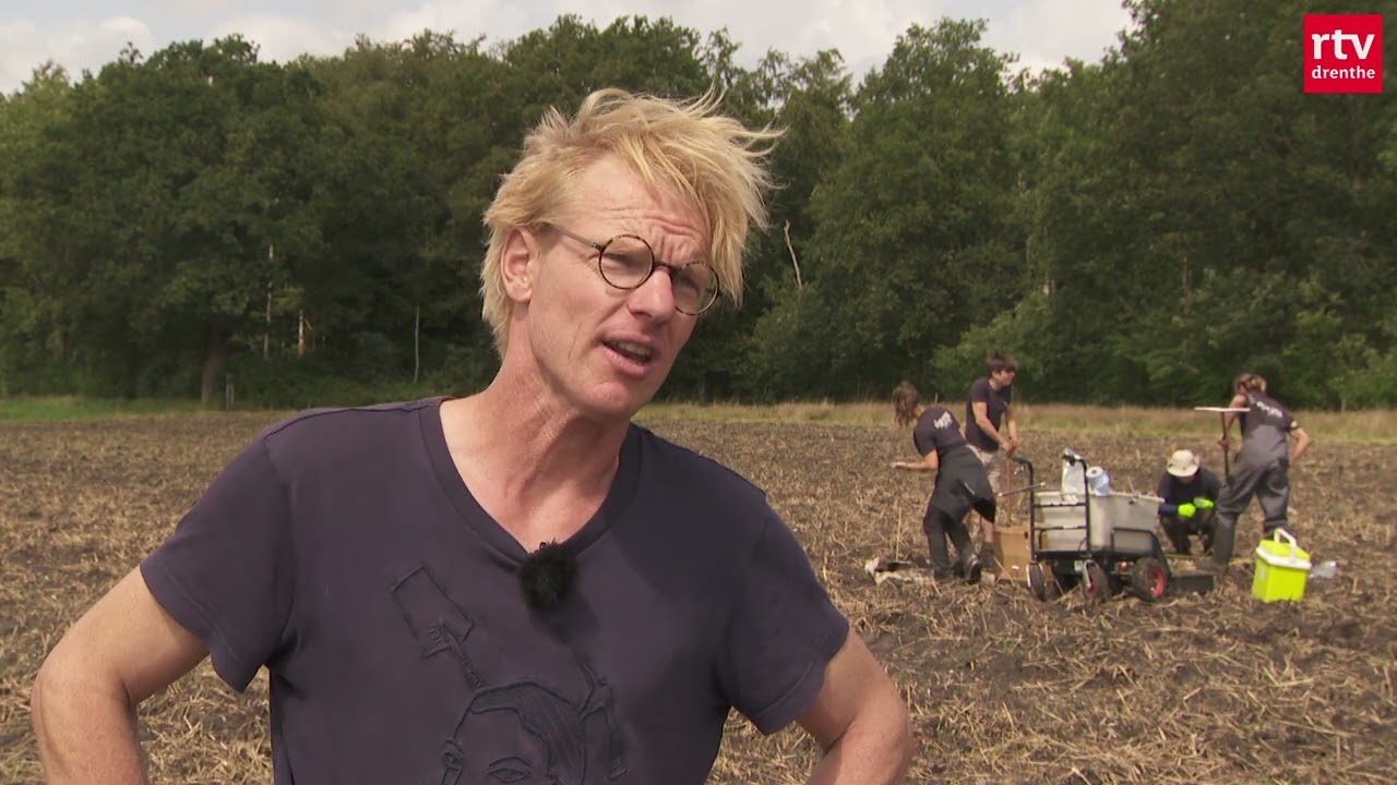 Graven, spitten en uitpluizen: onderzoek naar bodemkwaliteit in Drenthe