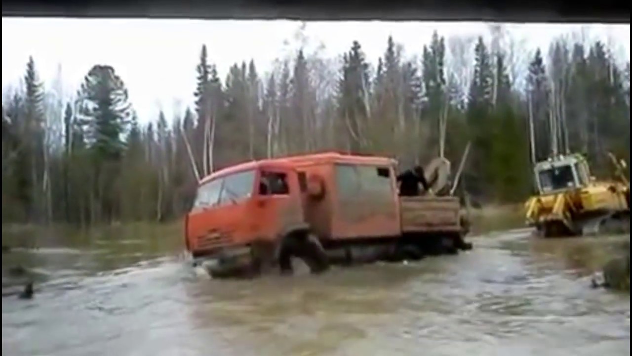 Tractor Stuck in Mud 2017 Compilation North Roads Russia Mega Machines Epic Fails Bulldozer Truck