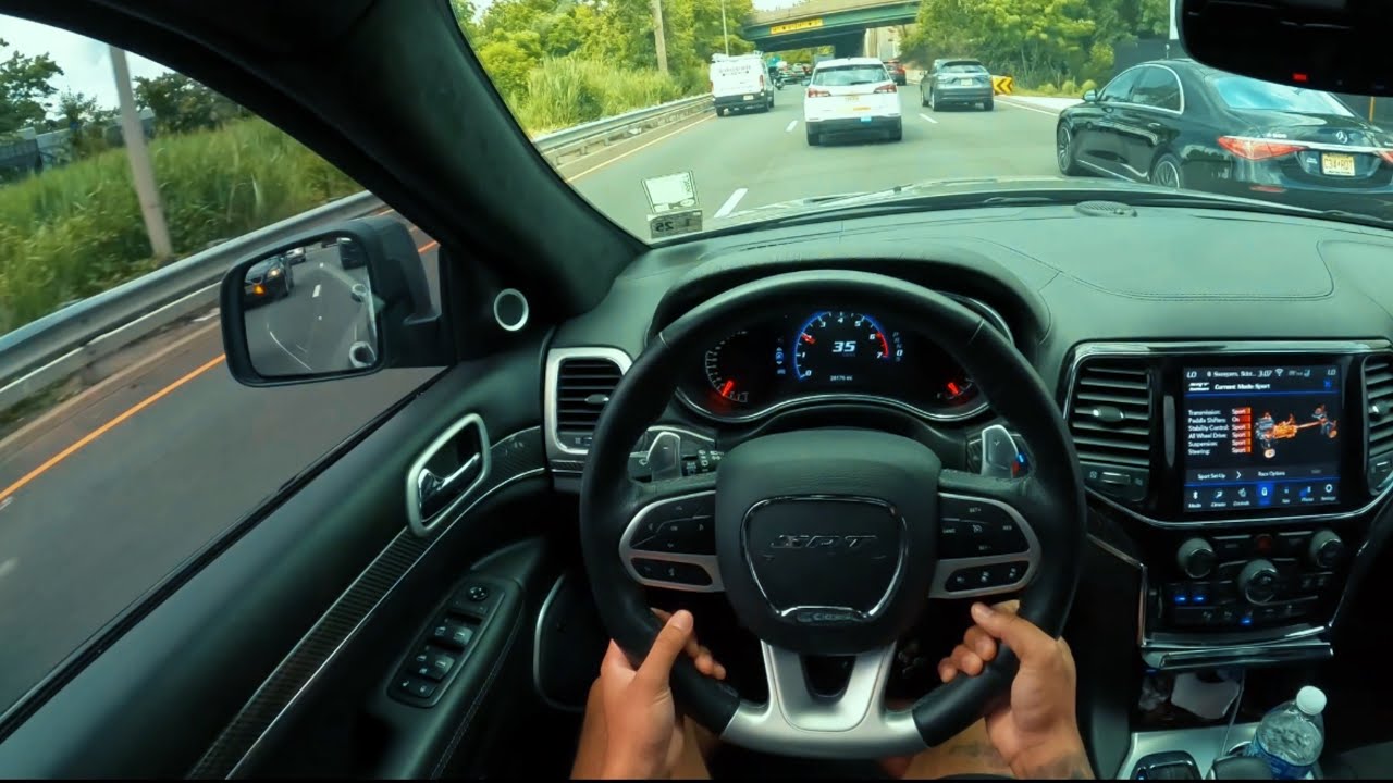 SRT JEEP CUTTING UP IN RUSH HOUR TRAFFIC