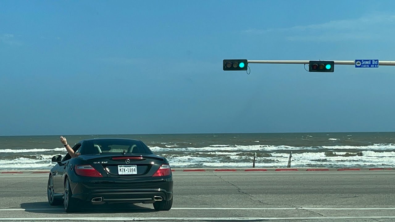 Galveston Texas - People In Texas Think This Is A Beach