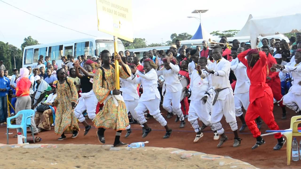 Le Fan's club de l'Universit&eacute; de Dschang aux Jeux universitaires 2016.