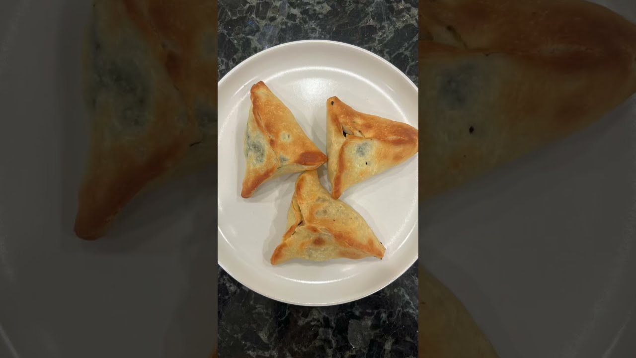 Lebanese Meat Pies (Meat Fatayar)