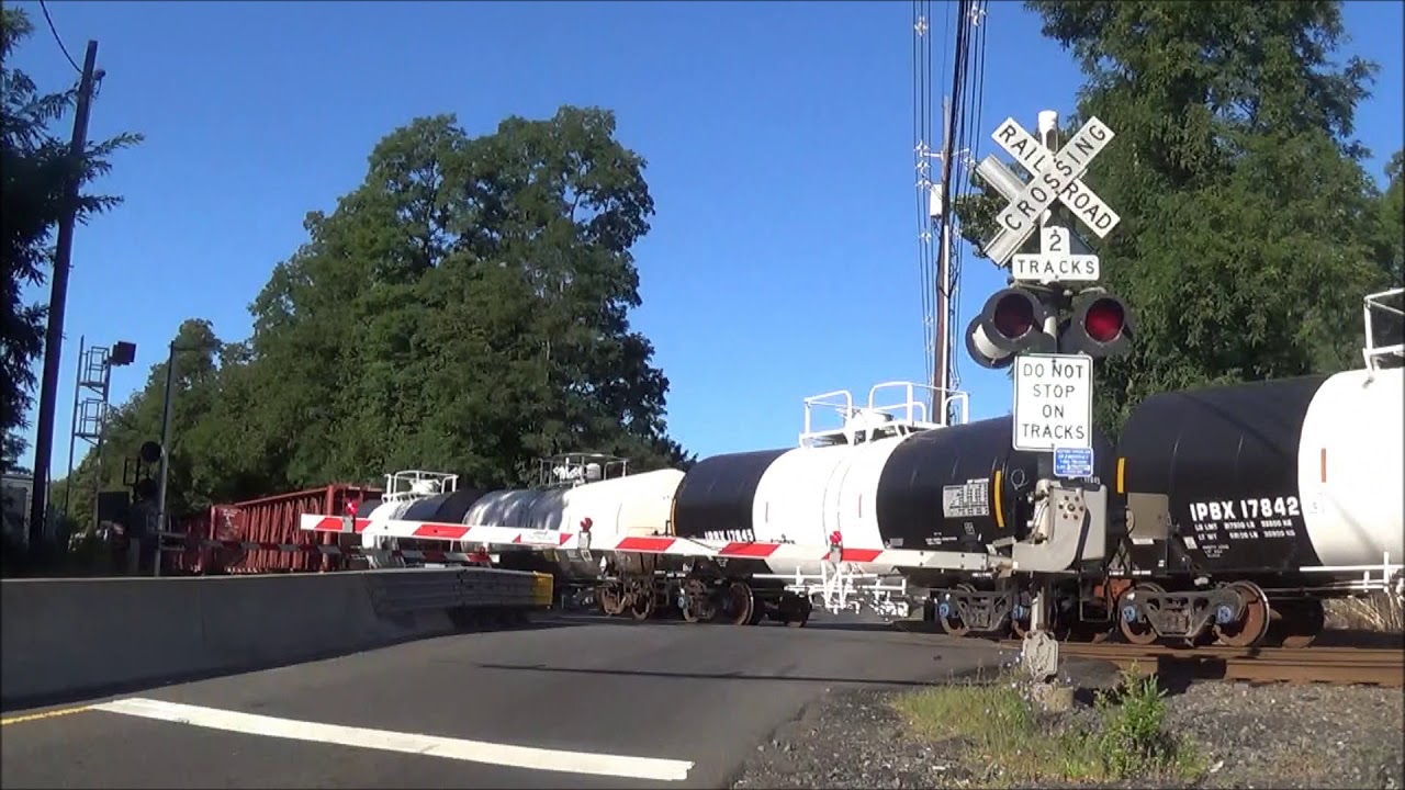 Inman Avenue Railroad Crossing, Edison, NJ