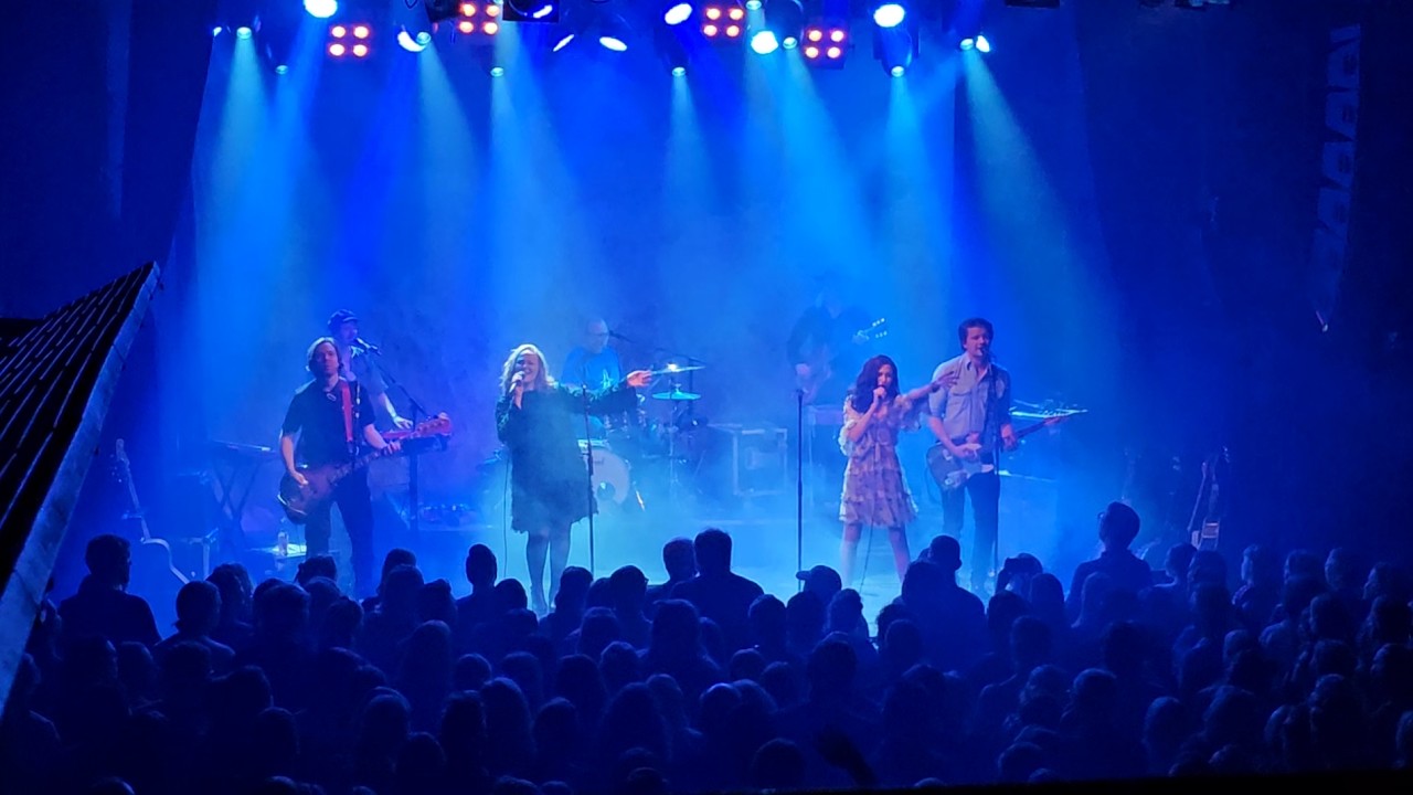 Scandinavian Music Group - Jättiläinen live @Tavastia-klubi, Helsinki