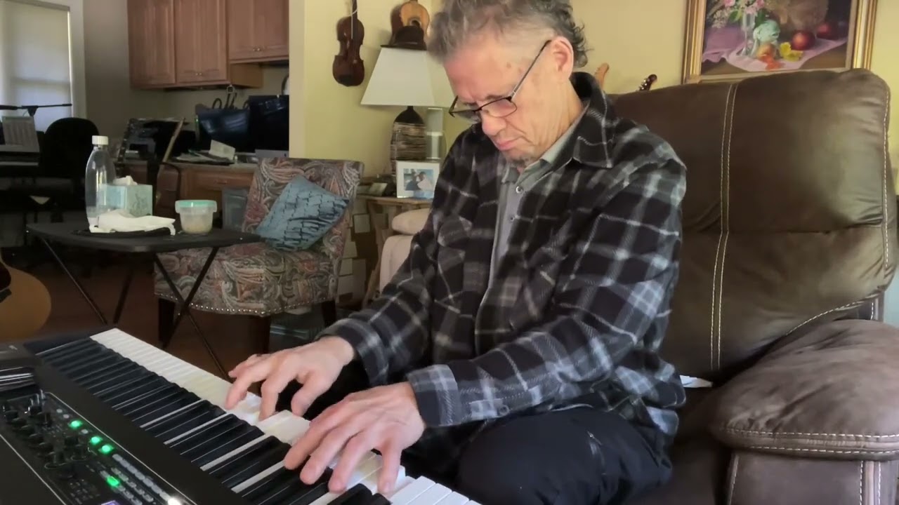 Yamaha CK88 piano / keyboard    Playing along a short backtrack..