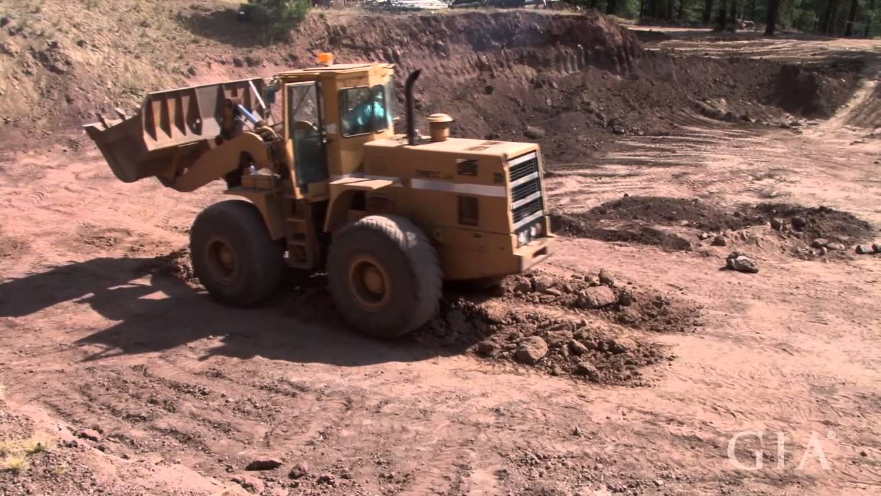 Finding Rough Sunstone in the Ponderosa Pit by GIA
