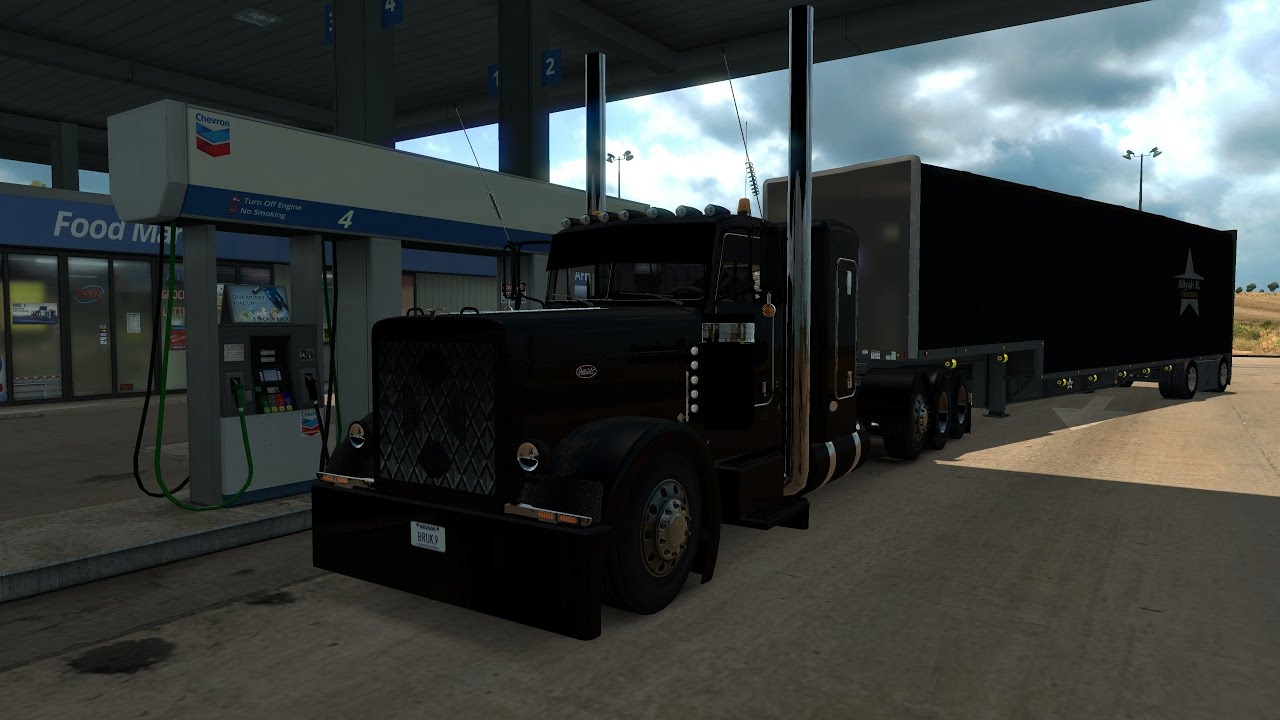American Truck Simulator running my Mac Curtain step deck for my VTC.