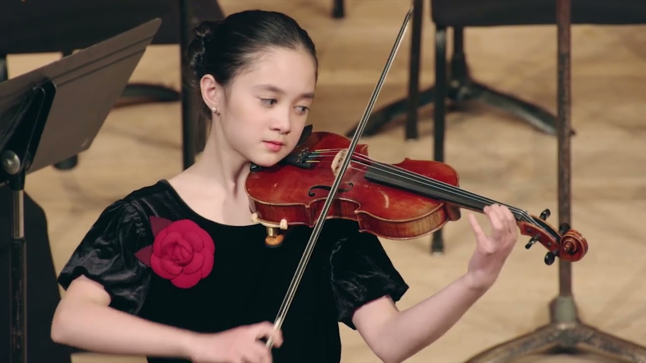 Audrey Kotchen, violin