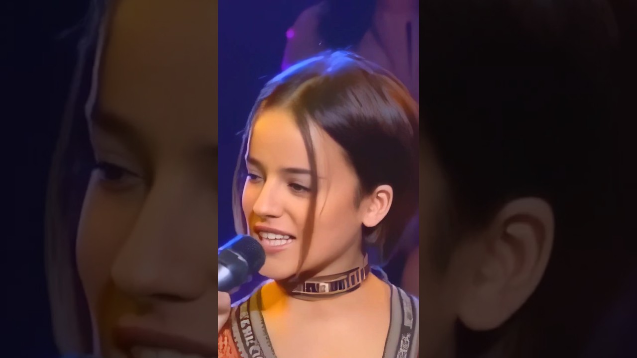 Moi...Lolita (Live vocals mix) #aliz&eacute;e #alizee #MoiLolita #live #livevocal @Aliz&eacute;e-Official