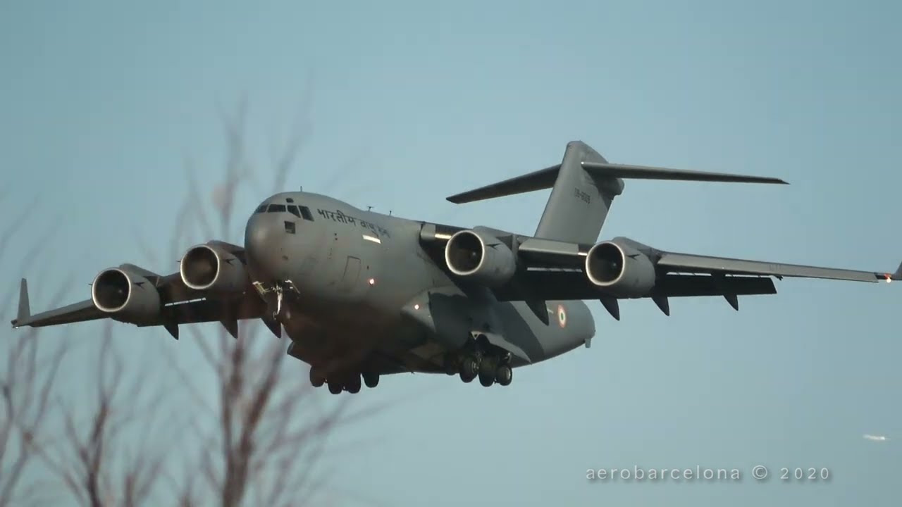 Indian Air Force Very Dangerous landing  C 17 At Barcelona El prat 