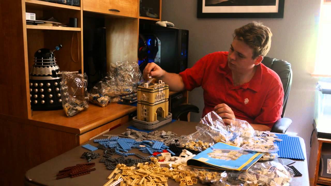 Let's Build Lego Tower Bridge 10214 -- Unboxing and Time Lapse