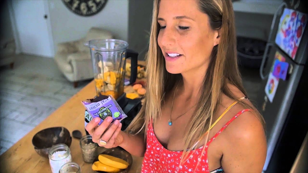 Sambazon presents - How to make an Açaí bowl with Earthy Andy