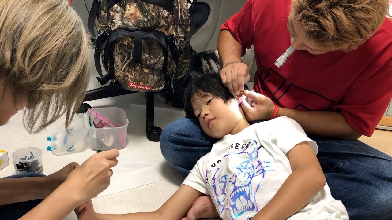 耳かきでゴッソリ気持ちいい！爪切りもしたよ！