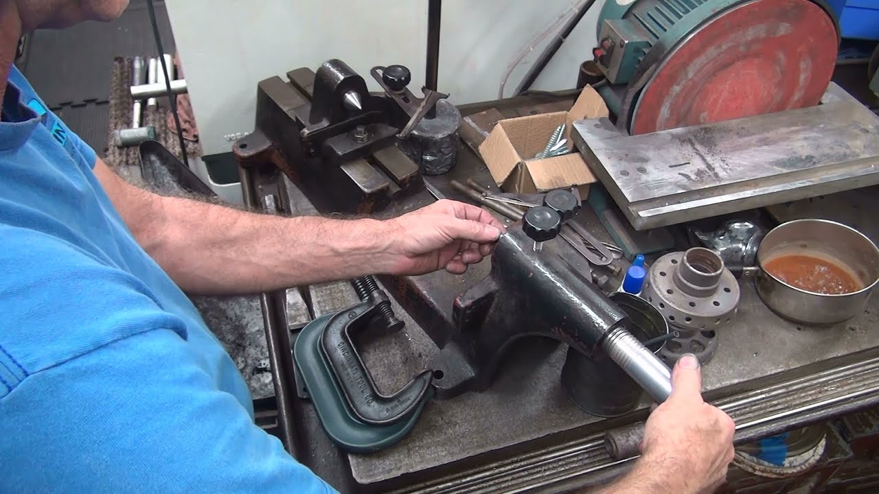 #162-A how to do it, fixing machining centers on harley flywheel truing stand crank tatro machine