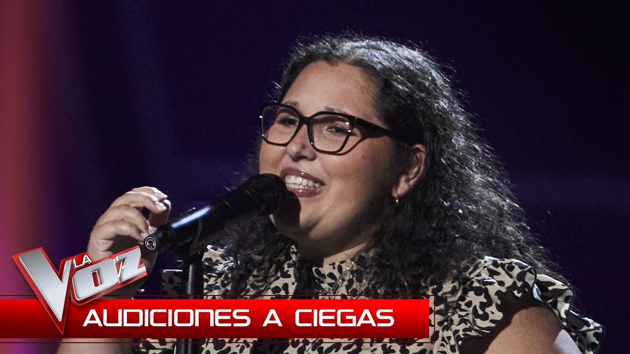 Mar&iacute;a Conesa canta 