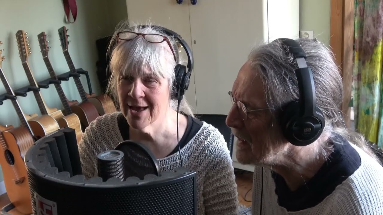 Eva & Roy: Älskar dig  ännu. Original Steve Earle: I'm still in love with you.