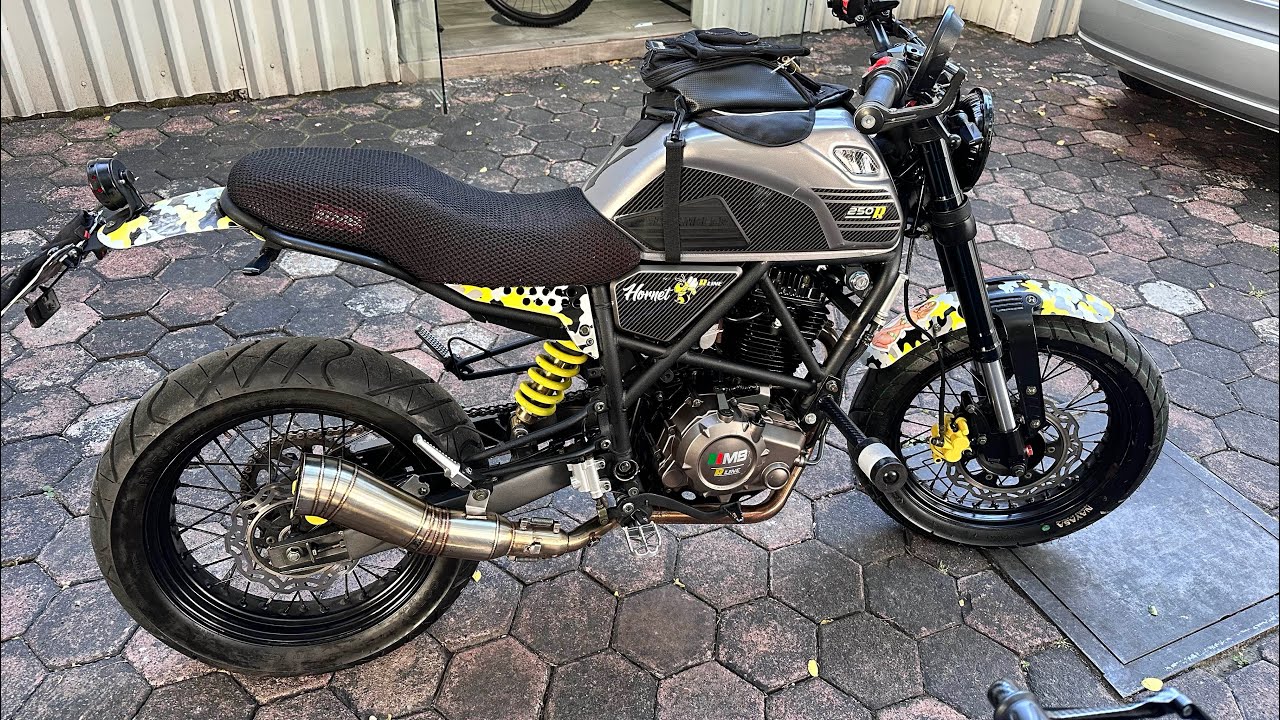 Servicio a Moto ￼MB Hornet 250
