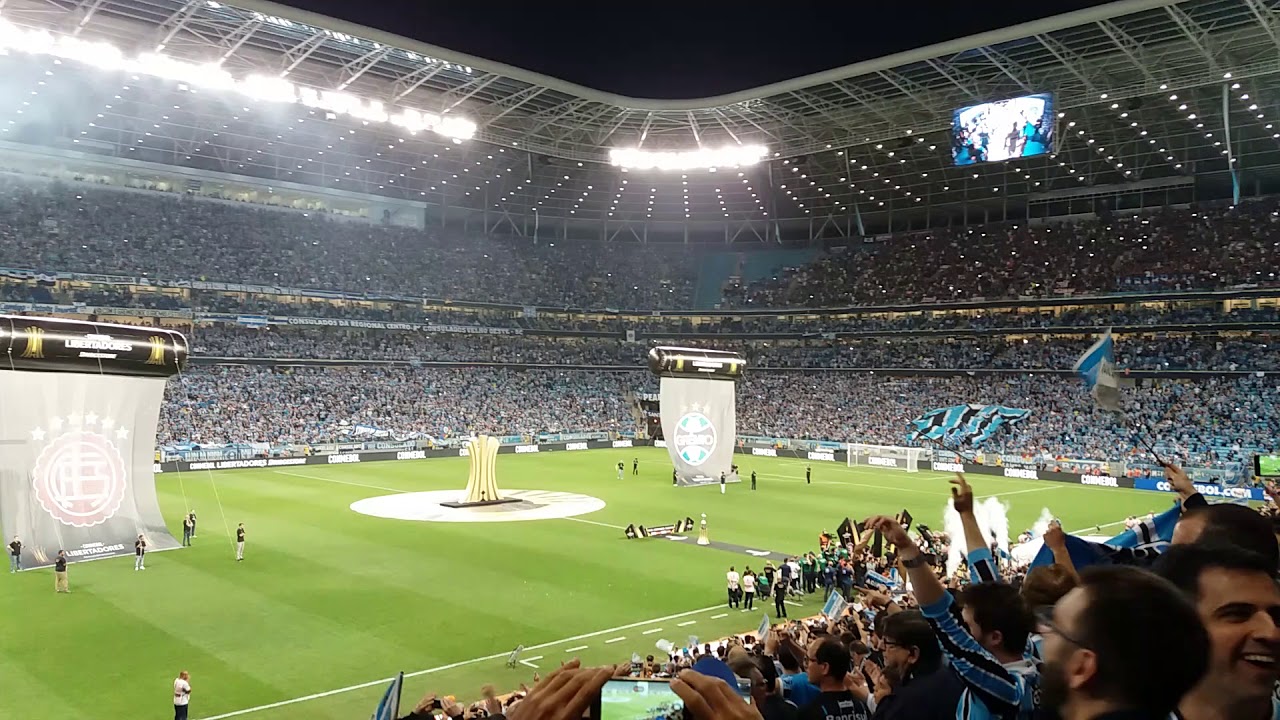 Final da Libertadores - Gr&ecirc;mio x Lanus - entrada em campo